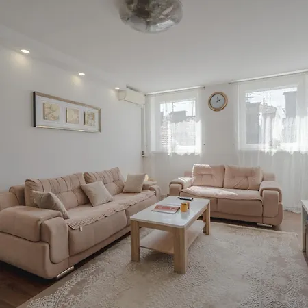 Urban - Free Parking Apartment